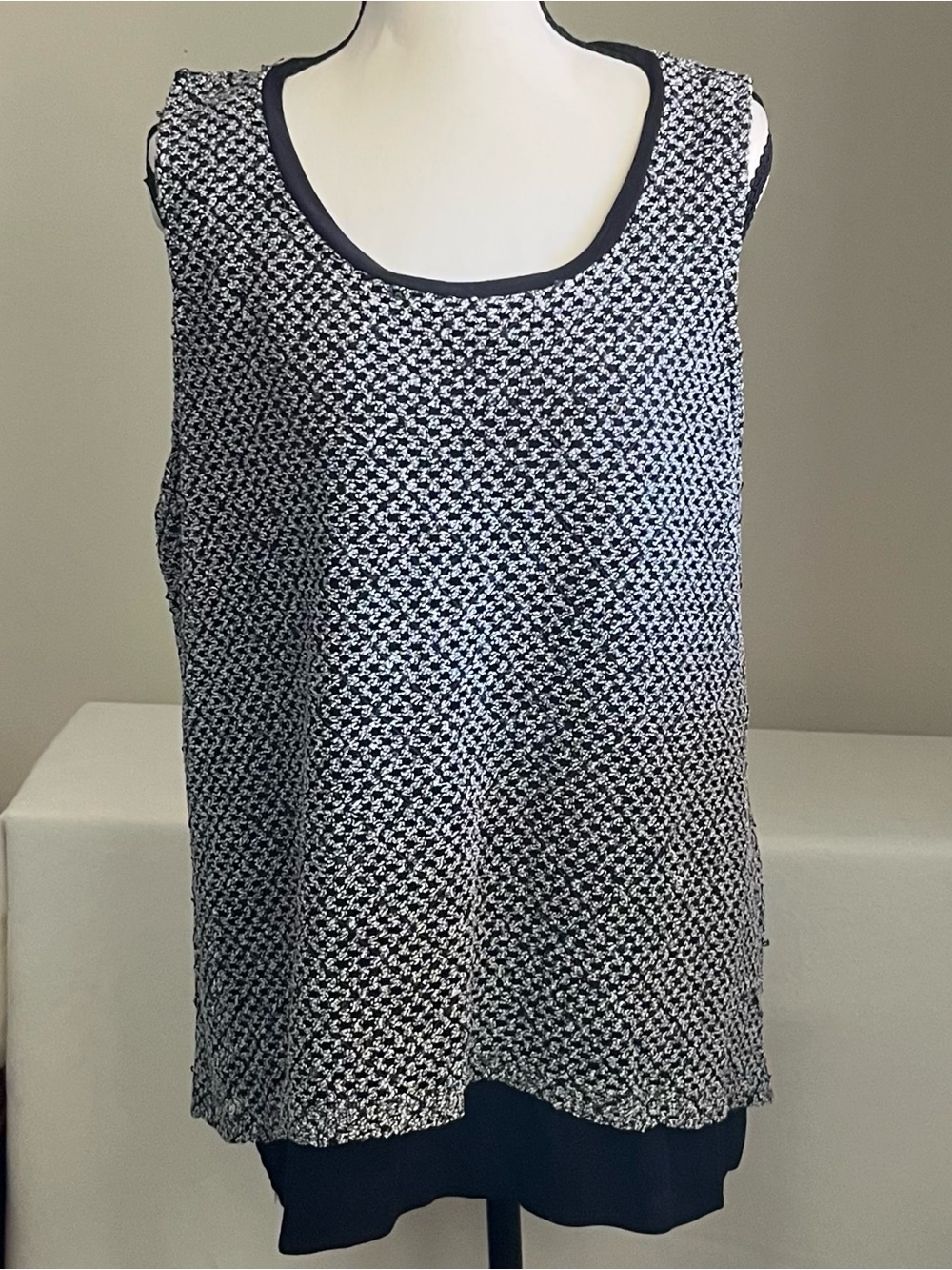 INC International Concepts XL Black Silver Textured Split Back Tank Top